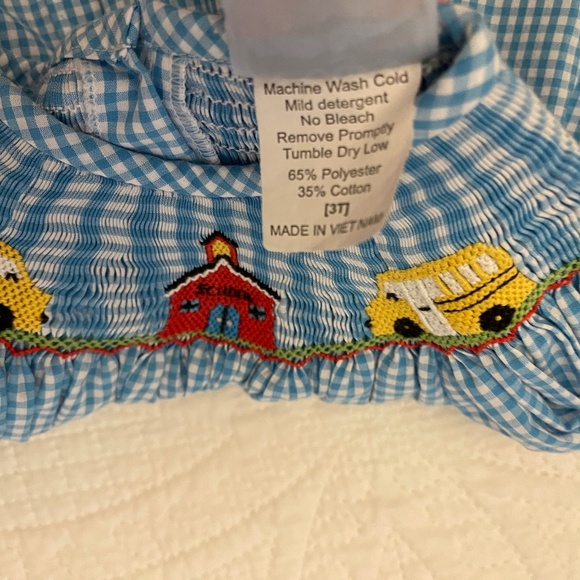 School smocked dress - Picture 3 of 14